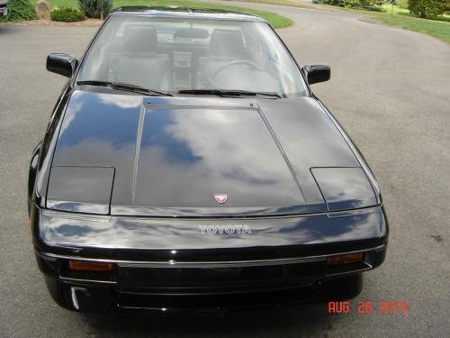 Photo of a 1989 Toyota MR2 in Black (paint color code 202
