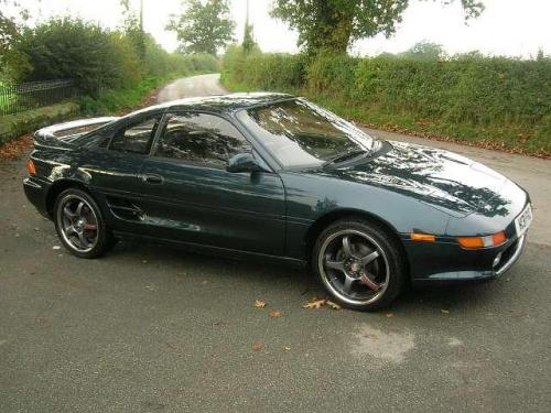 Photo of a 1991-1992 Toyota MR2 in Aquamarine Pearl (paint color code 742)