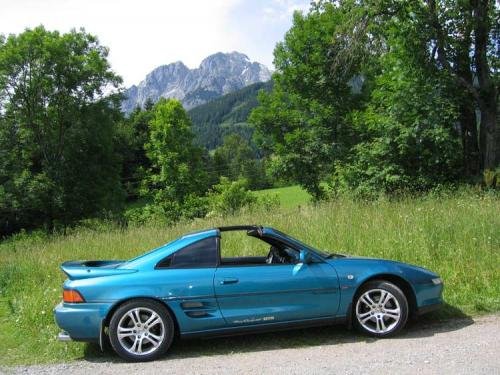 Photo of a 1993 Toyota MR2 in Turquoise Pearl (paint color code 746
