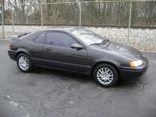Photo of a 1992-1995 Toyota Paseo in Satin Black Metallic (paint color code 205)