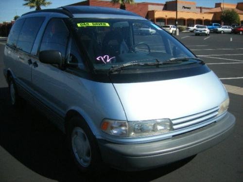 Photo of a 1993 Toyota Previa in Ice Blue Pearl (paint color code 8G2
