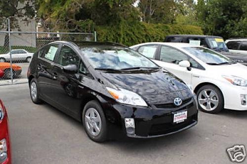 Photo of a 2010-2015 Toyota Prius in Black (paint color code 202)