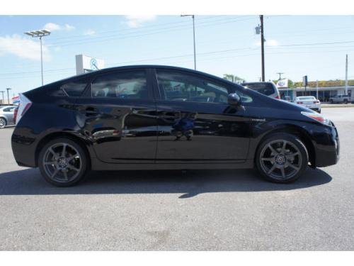 Photo of a 2010-2015 Toyota Prius in Black (paint color code 202