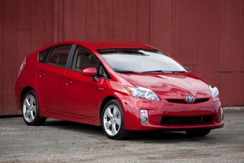 Photo of a 2010-2015 Toyota Prius in Barcelona Red Metallic (paint color code 3R3