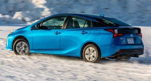 Photo of a 2019-2022 Toyota Prius in Electric Storm Blue (paint color code 8X7)