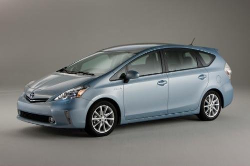 Photo of a 2013 Toyota Prius v in Clear Sky Metallic (paint color code 787