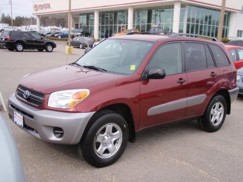 Photo of a 2004-2005 Toyota RAV4 in Salsa Red Pearl (paint color code 3Q3)