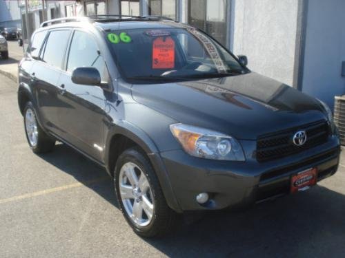 Photo of a 2006-2008 Toyota RAV4 in Flint Mica (paint color code 1E0)