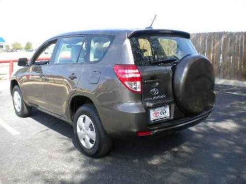 Photo of a 2009-2012 Toyota RAV4 in Pyrite Mica (paint color code 4T3)