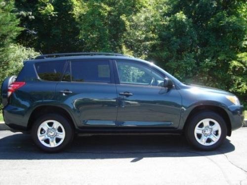 Photo of a 2008-2012 Toyota RAV4 in Black Forest Pearl (paint color code 6T3)