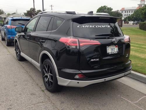 Photo of a 2016 Toyota RAV4 in Black Sand Pearl S-Code (paint color code 209s)