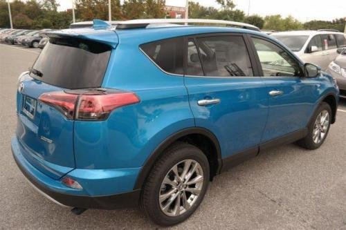 Photo of a 2016-2018 Toyota RAV4 in Electric Storm Blue S-Code(8X7s:8X7|1F7) (paint color code 8X7)