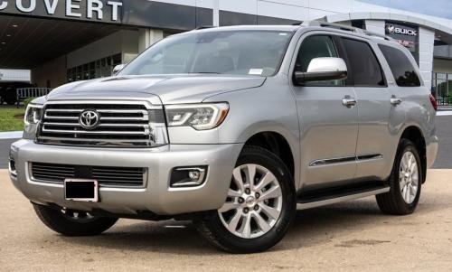 Photo of a 2020-2022 Toyota Sequoia in Celestial Silver Metallic (paint color code 1J9)