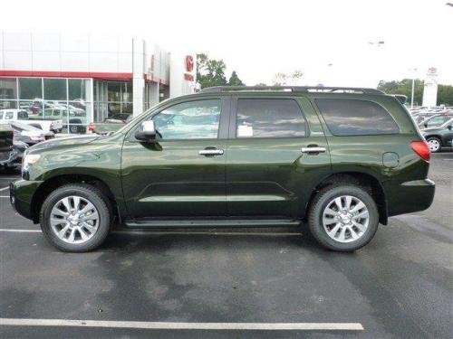 Photo of a 2010 Toyota Sequoia in Spruce Mica (paint color code 6V4)