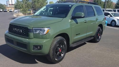 Photo of a 2020 Toyota Sequoia in Army Green (paint color code 6V7)