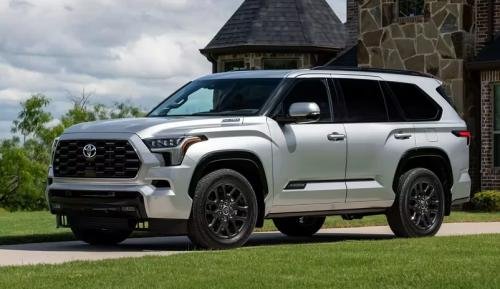 Photo of a 2023-2024 Toyota Sequoia in Celestial Silver Metallic (paint color code 1J9)