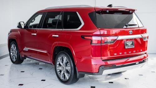 Photo of a 2023 Toyota Sequoia in Supersonic Red (paint color code 3U5)