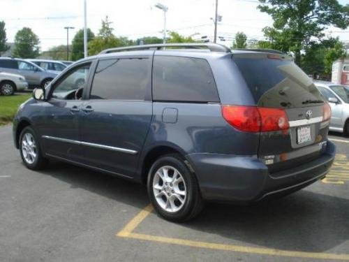 Photo of a 2006-2010 Toyota Sienna in Slate Metallic (paint color code 1F9