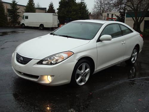 Photo of a 2004-2006 Toyota Solara in Arctic Frost Pearl (paint color code 071)