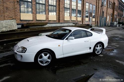Photo of a 1993 Toyota Supra in Super White (paint color code 040)