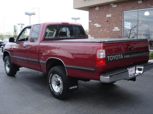 Photo of a 1996-1998 Toyota T100 in Sunfire Red Pearl (paint color code 3K4