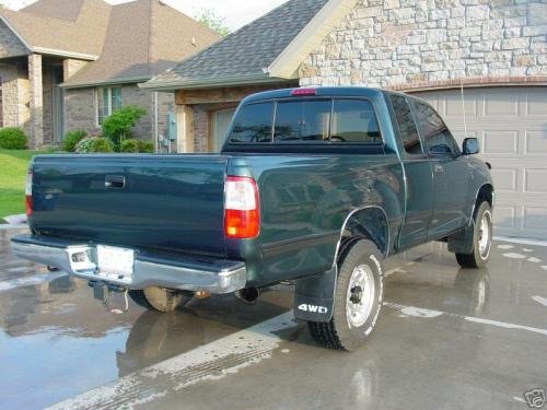 Photo of a 1993-1996 Toyota T100 in Evergreen Pearl (paint color code 27X)