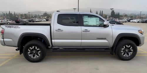 Photo of a 2022-2023 Toyota Tacoma in Celestial Silver Metallic (paint color code 1J9)