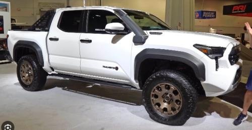Photo of a 2024 Toyota Tacoma in Ice Cap (paint color code 2MQ)
