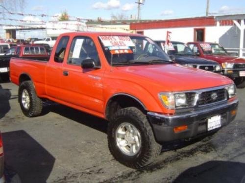 Photo of a 1995.5-2000 Toyota Tacoma in Cardinal Red (paint color code 3H7)