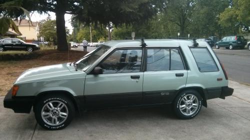 Photo of a 1985 Toyota Tercel in Light Green Metallic on Dark Green Metallic (paint color code 2T4)