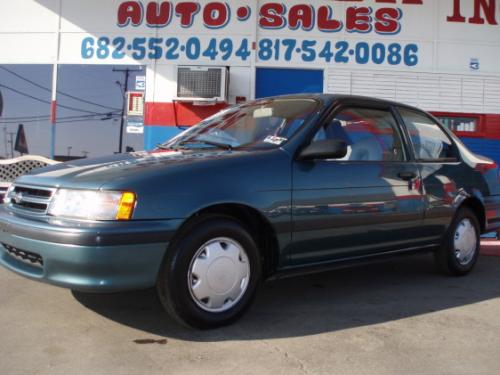 Photo of a 1994 Toyota Tercel in Teal Mist Metallic (paint color code 6N1)