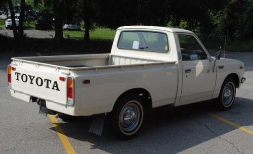 Photo of a 1974 Toyota Truck in White (paint color code 012)