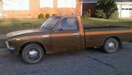 Photo of a 1975-1976 Toyota Truck in Pueblo Brown (AKA Brown) (paint color code 415)