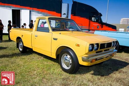 Photo of a 1972 Toyota Truck in Suntan Yellow (paint color code 518)