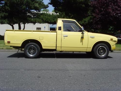 Photo of a 1977 Toyota Truck in Pure Yellow (paint color code 534)