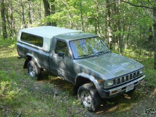 Photo of a 1982-1983 Toyota Truck in Dark Gray<br>(AKA Gray Metallic) (paint color code 143