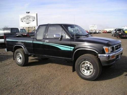 Photo of a 1989-1995 Toyota Truck in Black (paint color code 202