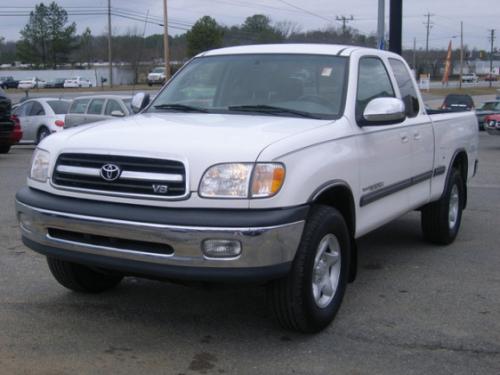 Photo Image Gallery & Touchup Paint: Toyota Tundra in Natural White (056)