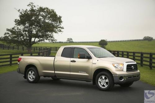 Photo of a 2008 Toyota Tundra in Desert Sand Mica (paint color code 4Q2)