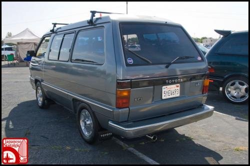 Photo of a 1989 Toyota Van in Gray Metallic (paint color code 168