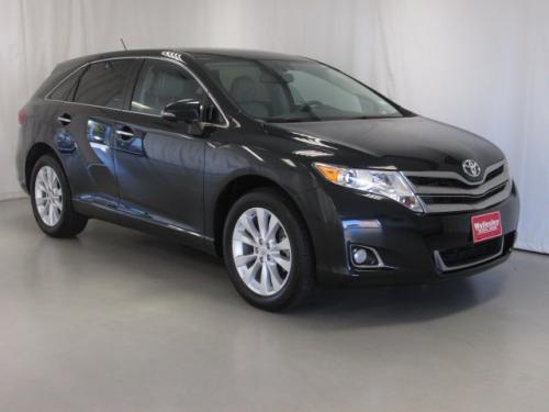 Photo Image Gallery & Touchup Paint: Toyota Venza in Cosmic Gray Mica (1H2)