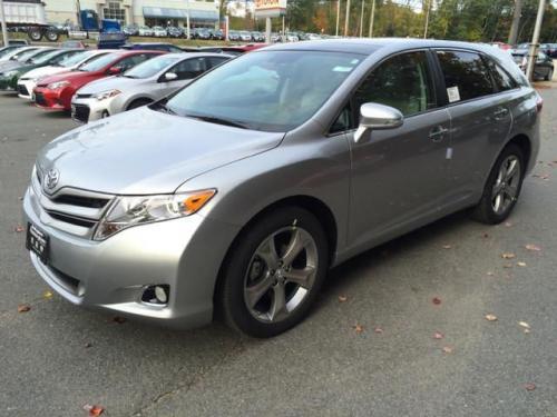 Photo Image Gallery & Touchup Paint: Toyota Venza in Celestial Silver ...