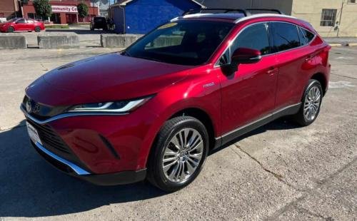 Photo of a 2021-2024 Toyota Venza in Ruby Flare Pearl (paint color code 3T3)