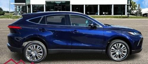 Photo of a 2021 Toyota Venza in Blueprint (paint color code 8X8)