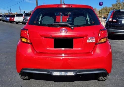 Photo of a 2016-2017 Toyota Yaris in Barcelona Red Metallic (paint color code 3R3